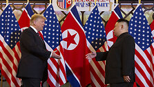 D.Trumpo ir Kim Jong Uno susitikimas Vietname