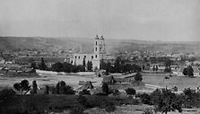 Luki&scaron;kių aik&scaron;tė 1874 m. dar apytu&scaron;tė, matoma netoliese &scaron;v.apa&scaron;talų Pilypo ir Jokūbo bažnyčios buvusi medinė totorių mečetė