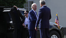 Joe Bidenas ir Gitanas Nausėda