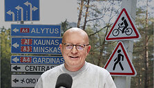 Parlamentarams pasiūlius pakeisti kelio ženklus, A.Valinskas juokiasi: &bdquo;Nebeturi kaip i&scaron;sidirbinėti&ldquo;