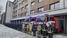 Lietuvos ugniagesiai gelbėtojai Tylos minute pagerbė žuvusio kolegos Rolando Venslauskio atminimą