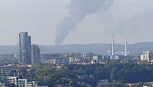 Stotyje prie Vilniaus dega 8 vagonai su dujomis: įvyko sprogimas, sužeistas žmogus