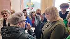 Alytaus pedagogai kyla į akciją dėl atleistos etikos mokytojos
