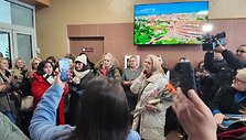 Alytaus pedagogai kyla į akciją dėl atleistos etikos mokytojos