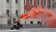 Maskvoje sustabdytos LGBT bendruomenės eitynės