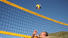 &bdquo;Neringa FM Beachball CUP&ldquo; tinklinio rungtynių akimirka