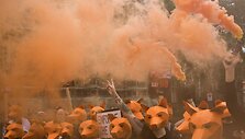 Protestas, reikalaujantis palikti galioti lapių medžioklės draudimą Londone