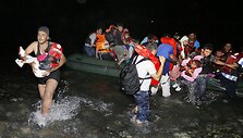 Migrantai bando pasiekti Europą