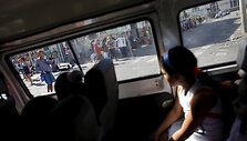 Baleto mokykla viename pavojingiausių rajonų Brazilijoje siekia i&scaron;traukti mergaites i&scaron; prastos aplinkos 