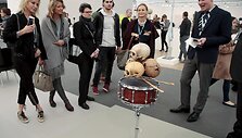 &bdquo;Frieze&ldquo; &scaron;iuolaikinio meno mugė Londone