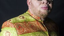Kongo Respublikoje drabužių kolekciją pristatė modeliai albinosai