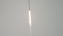 &bdquo;SpaceX&ldquo; raketa i&scaron;kėlė į orbitą palydovą
