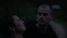 &Scaron;auktinis i&scaron;lydimas i&scaron; namų (kadras i&scaron; N. Medutytės filmo Siena - tarp Rytų ir Vakarų)