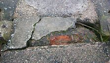 Pėsčiujų tiltas, vedantis į Petra&scaron;iūnų vandentiekį