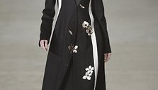 &bdquo;Boss&ldquo; 2016 m. rudens-žiemos kolekcijos modelis