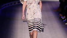 &bdquo;Tommy Hilfiger&ldquo; 2016 m. rudens-žiemos kolekcijos modelis