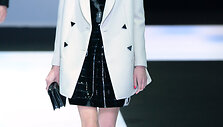 &bdquo;Emporio Armani&ldquo; 2016 m. rudens-žiemos kolekcijos modelis