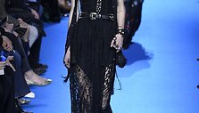 &bdquo;Elie Saab&ldquo; 2016 m. rudens-žiemos kolekcijos modelis