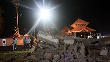 Pirotechnikos priemonių sukeltas gaisras &scaron;ventykloje Indijoje