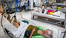 Tam, kad pasirūpintų savo senstančiais artimaisiais tailandiečiai i&scaron;leidžia beveik trečdalį savo pajamų