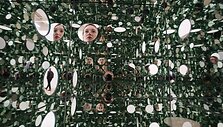 Yayoi Kusama &ndash; &bdquo;The Passing Winter&ldquo; 2005 m.