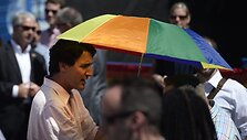 Kanados premjeras Justinas Trudeau dalyvavo Toronto gėjų parade