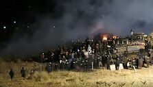 &Scaron;iaurės Dakotoje, spaudžiant &scaron;alčiui, protestuotojai vaikyti vandens patrankomis