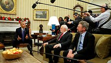 Obama pasveikino Nobelio premijos laureatus &bdquo;migrantus&ldquo;
