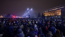 Rumunijoje tūkstančiai žmonių protestavo prie&scaron; amnestiją korumpuotiems politikams