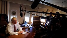 Pirmoji prezidento Donaldo Trumpo savaitė Baltuosiuose rūmuose