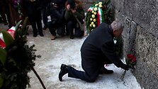 Au&scaron;vice praėjus 72 metams po i&scaron;vadavimo apsilankė buvę kaliniai