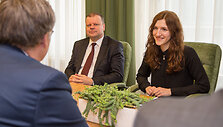 Premjeras Saulius Skvernelis susitiko su Universitetų pažangos konferencijos rektoriais 