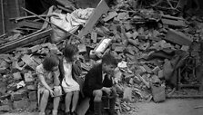 Nepalaužiamieji britai per Londono bombardavimą Antrojo pasaulinio karo metu