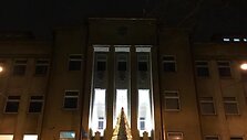 Kauną papuo&scaron;ė eglutė i&scaron; kompaktinių diskų
