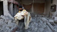 Sirijos sukilėlių rajone netoli Damasko per antskrydžius žuvo 22 civiliai