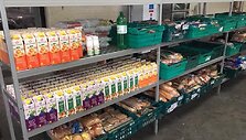 Prekybos centrų i&scaron;mestų maisto produktų parduotuvė Anglijos Lydso mieste.