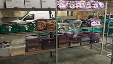 Prekybos centrų i&scaron;mestų maisto produktų parduotuvė Anglijos Lydso mieste.