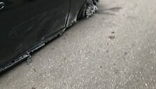 Rinktinės gatvėje medelius i&scaron;vartęs &bdquo;Mercedes-Benz&ldquo; automobilis