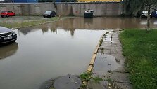 Semiamas vieno Savanorių prospekto daugiabučio kiemas