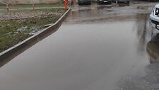 Semiamas vieno Savanorių prospekto daugiabučio kiemas