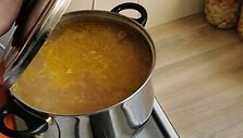 Pareigūnės prieglobstį suteikė 14 nuo karo bėgančių ukrainiečių