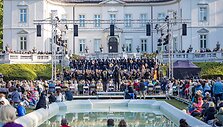 Koncertas prie Gintaro muziejaus Palangoje