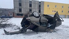 Avarija Kauno Draugystės gatvėje &ndash; &bdquo;Audi&ldquo; liko gulėti ant stogo