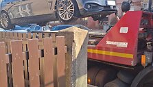 Dariaus ir Girėno stadiono prieigose neleistinose vietose palikti automobiliai