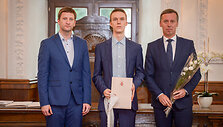 Apdovanoti geriausi Kauno abiturientai