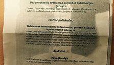 Solidarumo tinklo &bdquo;Gyvenimas per brangus&ldquo; plakatai prie&scaron; &bdquo;Casa della pasta&ldquo;