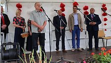 Padauguvos bendruomenė Andriaus Gudžiaus garbei pasodino ąžuolą