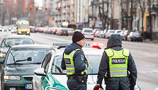 Kelių policijos reidas Tvirtovės alėjoje