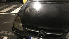 Kauno autobusų stotyje degė automobilis