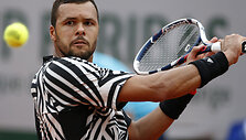 Jo-Wilfriedas Tsonga prie&scaron; Marcosą Baghdatisą
